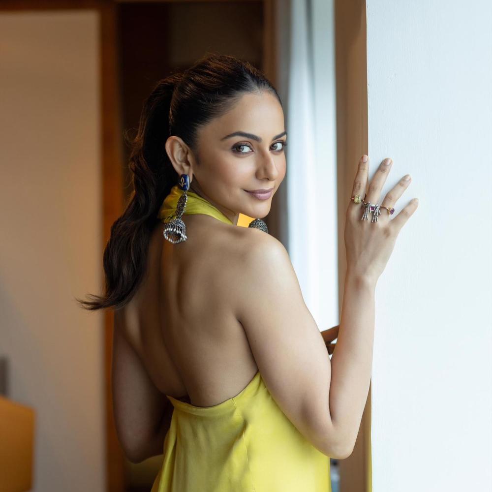 preeti-singh-hot-photos